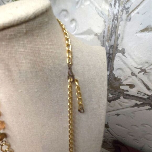 Elegant Multi-Layered Gold and Brown Necklace A Set of 3 Necklaces Vintage - Picture 9 of 16